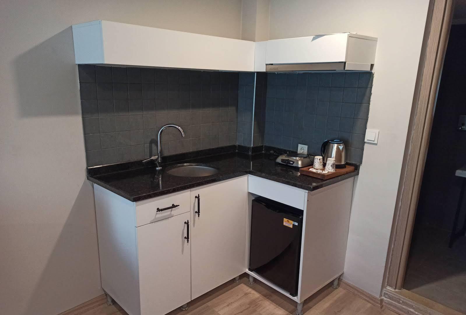 Cadde Suite Bakirkoey Истанбул Екстериор снимка
